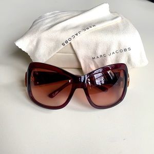 Marc Jacobs maroon sunglasses